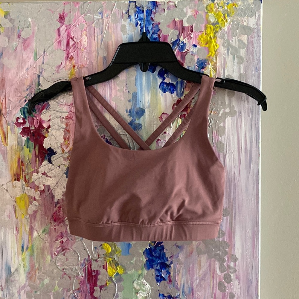 Lululemon sports bra